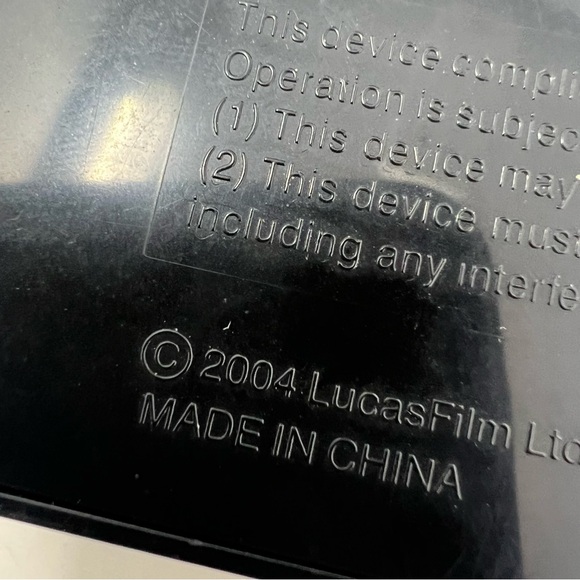 Vintage 2004 Darth Vader Voice Changer Sound Effects Helmet Mask NO CROWN Y2K - Picture 4 of 9